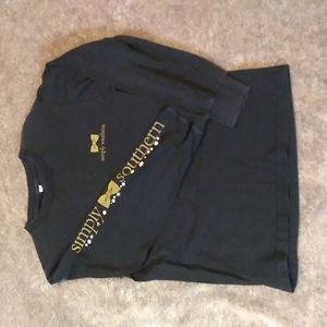 Simply Southern Christian graphic tee Christmas size xs?